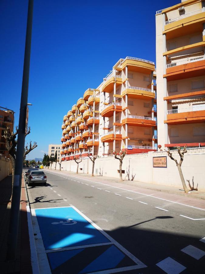Apartamento con terraza y piscina Canet d'En Berenguer Exterior foto